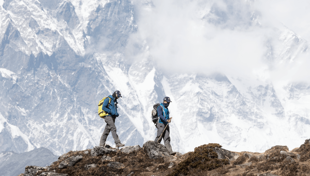 nepal solo khumbu everest mountaineer and sherp 2022 12 16 22 12 44 utc